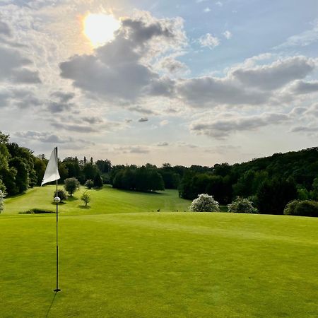 Golf & Hotel De Falnuee Mazy Eksteriør bilde
