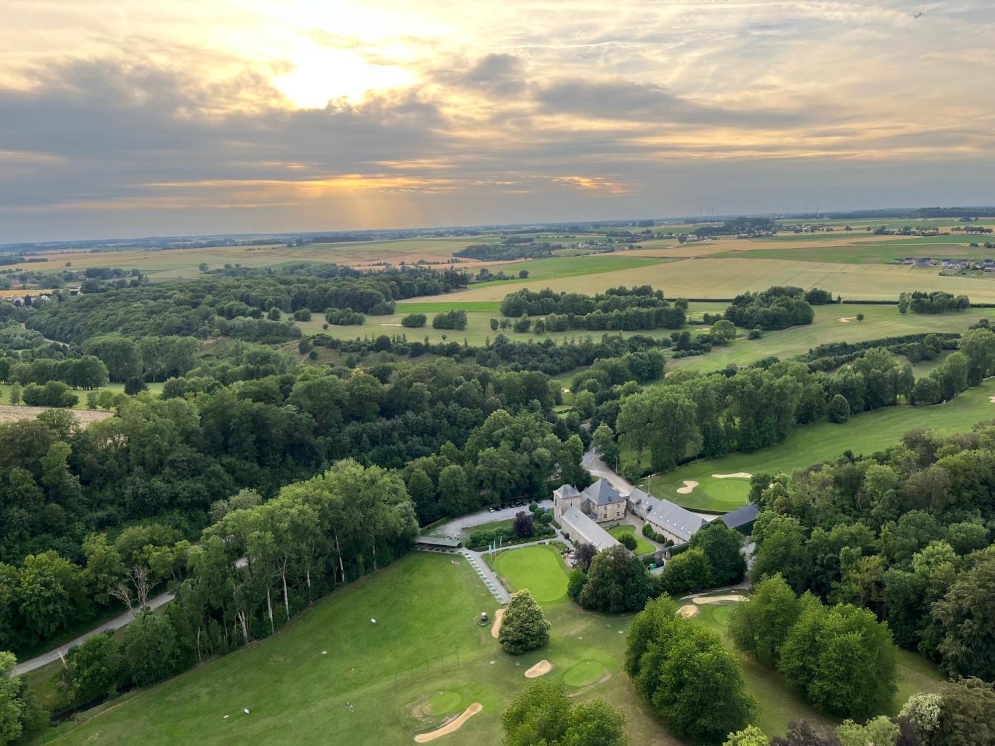 Golf & Hotel De Falnuee Mazy Eksteriør bilde